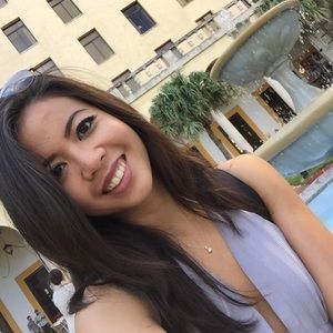 Meet your Posher, Michaela